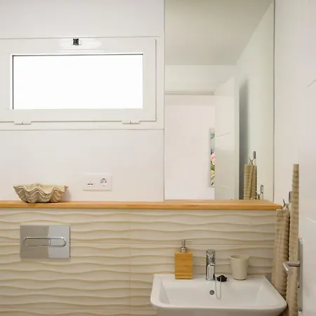 White Volcano Apartment, Free Access To The Fariones Sports Center *