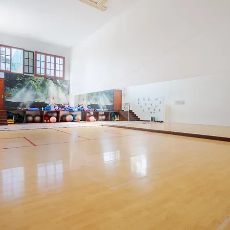 Апартаменти White Volcano Apartment, Free Access To The Fariones Sports Center *